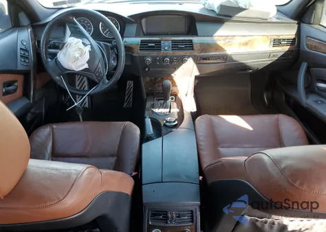 2006 BMW 530 Xit z USA, uszkodzony, nr VIN WBANN73566CN00126